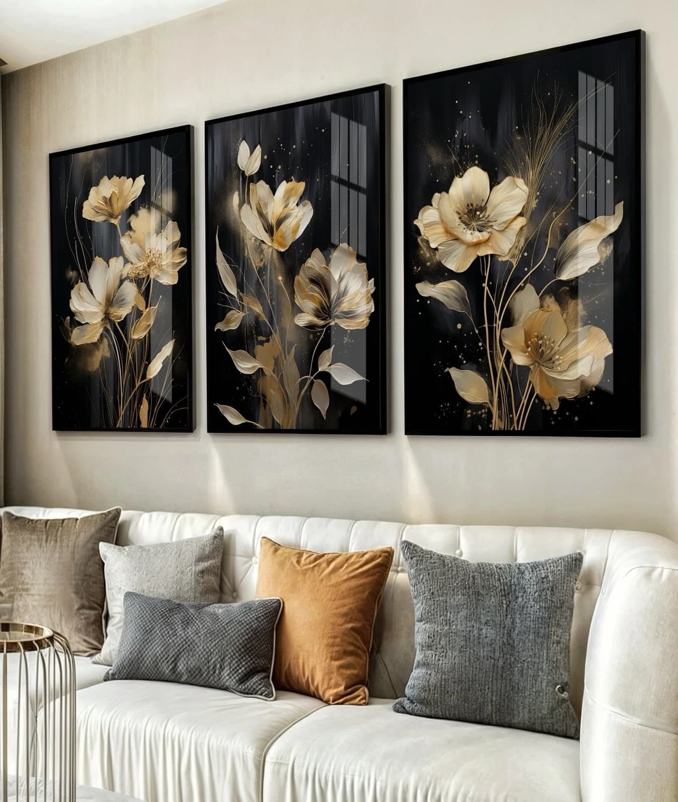 Trio de Quadros Flores Negras e Ouro Sofisticado