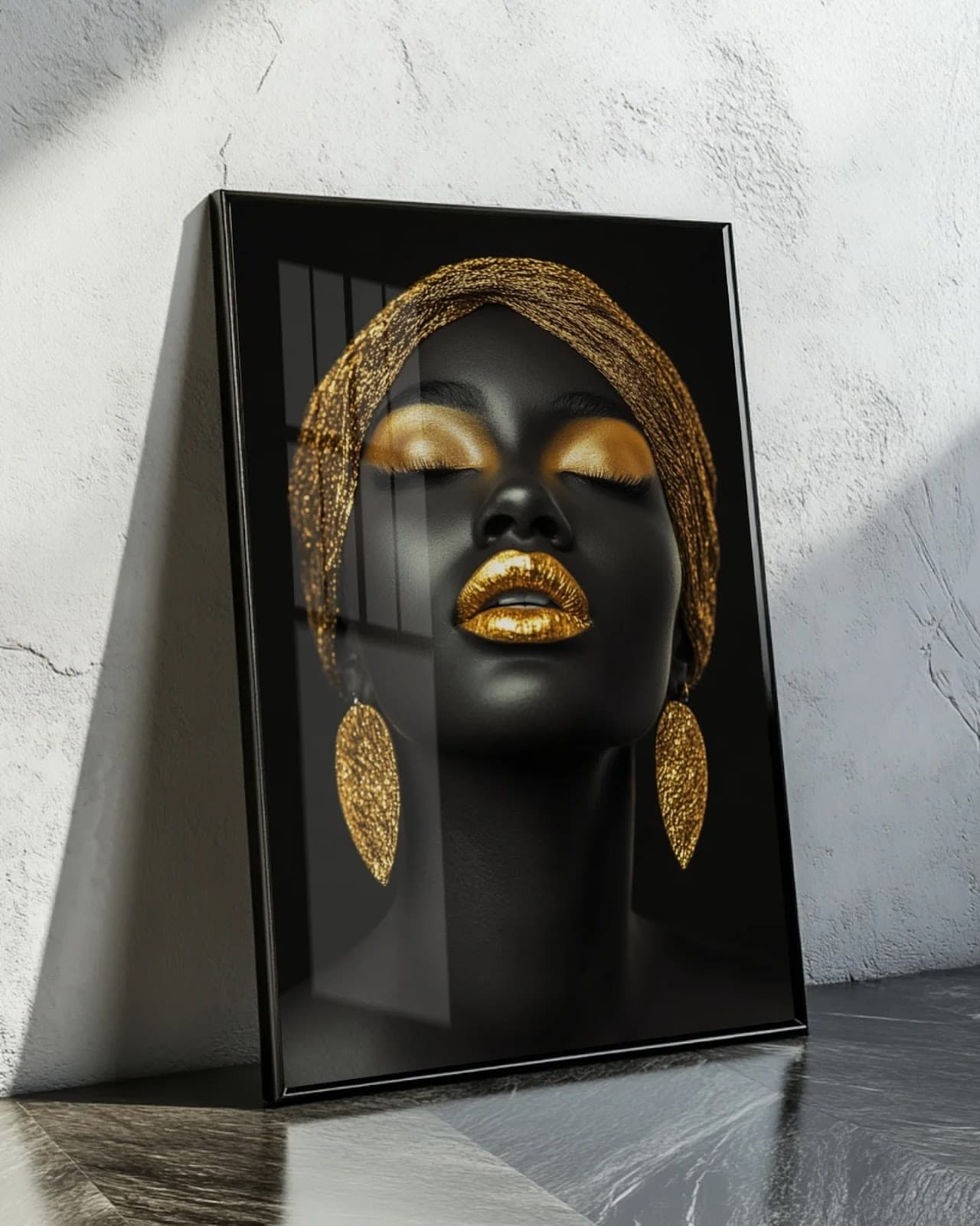 Quadro Rosto Dourado da Feminilidade
