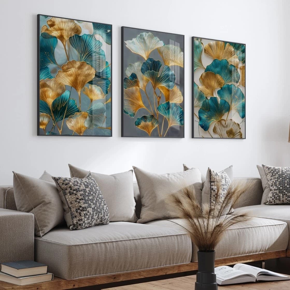 Trio de Quadros Folhas Douradas no Infinito